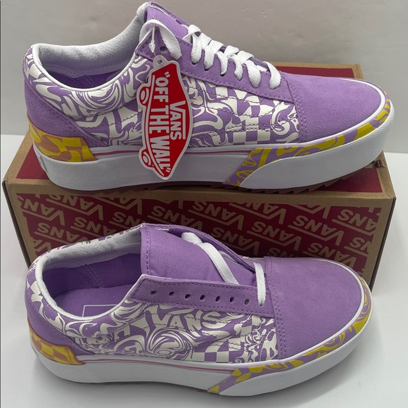 Vans WMNS Old Skool Stacked
Wavy Daze Sheer Lilac
VN0A4U15BD9 Platform Sneakers - Picture 2 of 16
